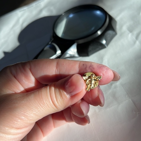 Angel pin 10k gold plated Angel lapel Pin by Ballou Regg’d.Excellent condition - Picture 6 of 9
